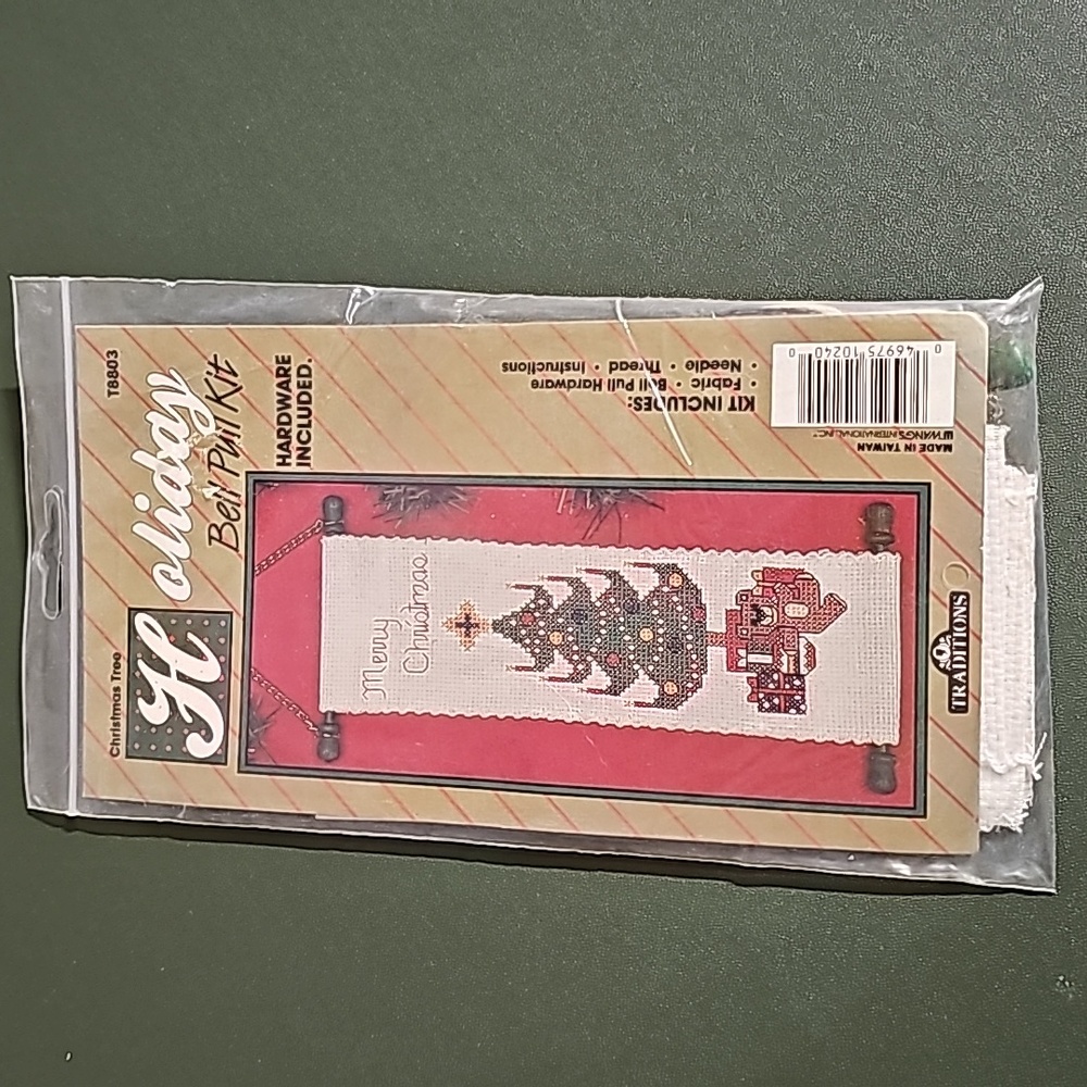 Traditions Holiday Bell Pull Counted Cross Stitch Kit